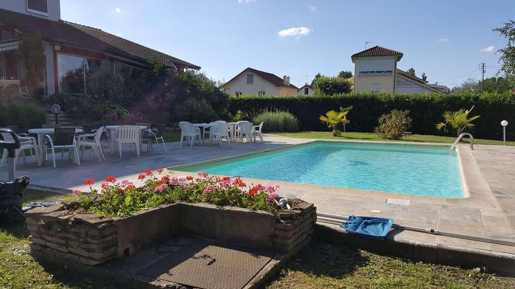 Kyriad Bourg En Bresse Удобства фото